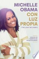 Libro Con luz propia / The Light We Carry